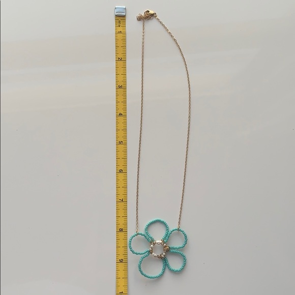 Turquoise Beaded Flower Necklace - Picture 5 of 5